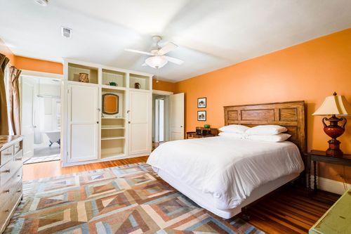 1068 Sheep Meadow Rd, HOT SPRINGS, VA, 24445-2729 | Card Image