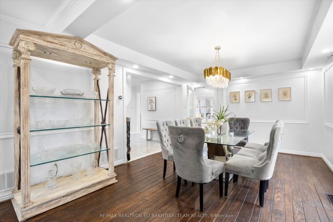 1 Bronte Rd, House other with 8 bedrooms, 6 bathrooms and 6 parking in Thornhill ON | Image 4
