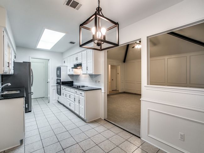 2814 Tumbleweed Trl, House other with 3 bedrooms, 2 bathrooms and null parking in Grapevine TX | Image 10