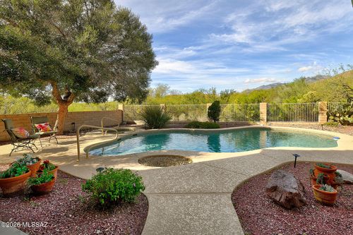 5213 N Spring View Dr, Tucson, AZ, 85749-7110 | Card Image