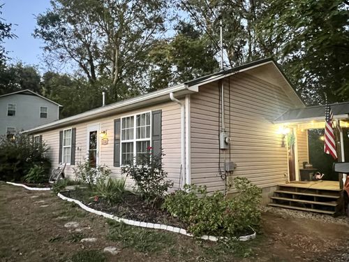 700 Fleming St, Columbia, TN, 38401-2864 | Card Image