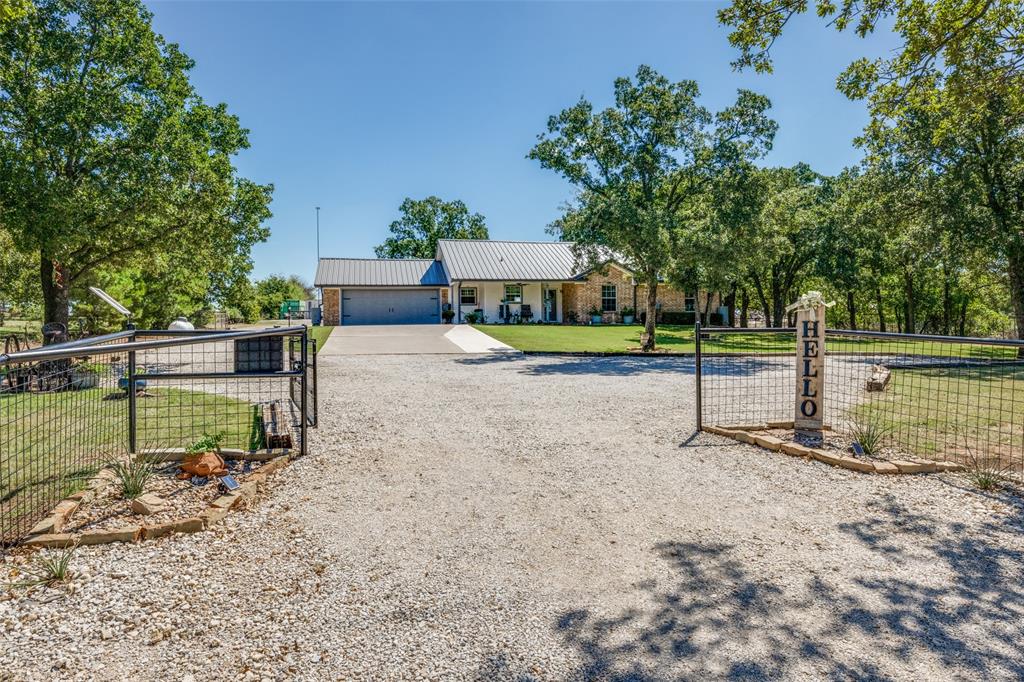 Bishop Rd, Bowie, TX 76230