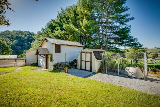 18212 Cleveland Rd, House other with 3 bedrooms, 2 bathrooms and null parking in Abingdon VA | Image 34