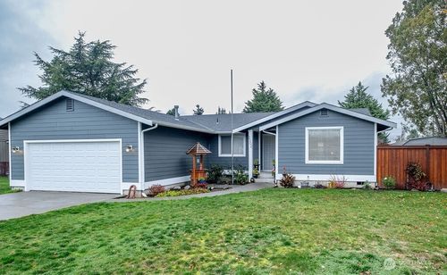 2302 13th St, Anacortes, WA, 98221-2061 | Card Image