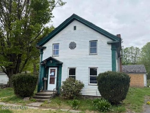 19 Washington St, Cambridge, NY, 12816-1115 | Card Image
