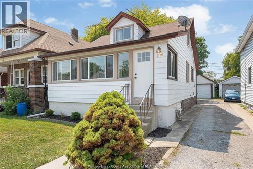 1779 Cadillac St, Windsor, ON, N8Y2V7 | Card Image