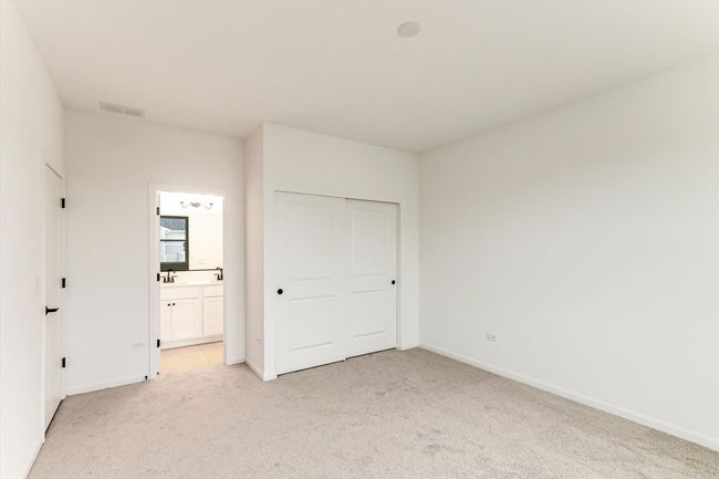 271 Kingsport Dr, Townhouse with 3 bedrooms, 3 bathrooms and 2 parking in South Elgin IL | Image 19