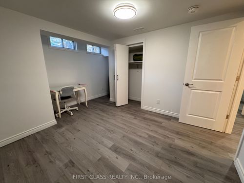 2793 Lindholm Cres, Mississauga, ON, L5M4P7 | Card Image