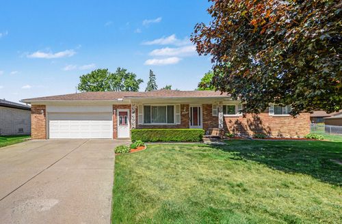 39511 Helena Ave, Sterling Heights, MI, 48313-5523 | Card Image