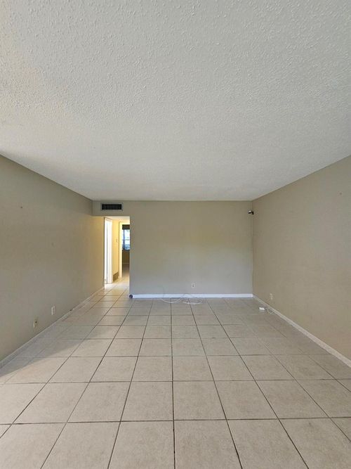 268 Norwich L, West Palm Beach, FL, 33417-7924 | Card Image