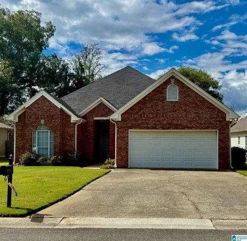 1652 Oliver Rd, LEEDS, AL, 35094-7530 | Card Image