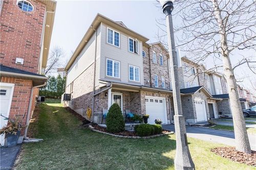 16-7 Southside Pl, Hamilton, ON, L9C7W6 | Card Image