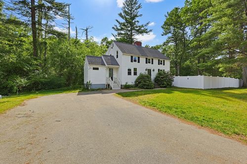 12 Illinois Rd, Tewksbury, MA, 01876-4125 | Card Image