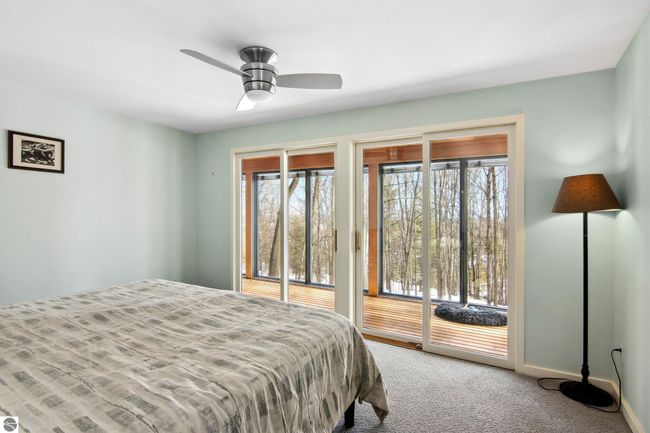 400 W Broadway, House other with 3 bedrooms, 2 bathrooms and null parking in Suttons Bay MI | Image 19