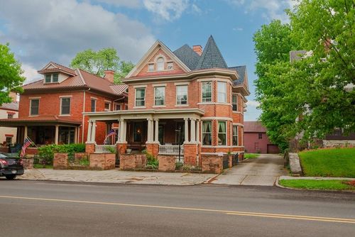 176 W Water St, Chillicothe, OH, 45601-2426 | Card Image