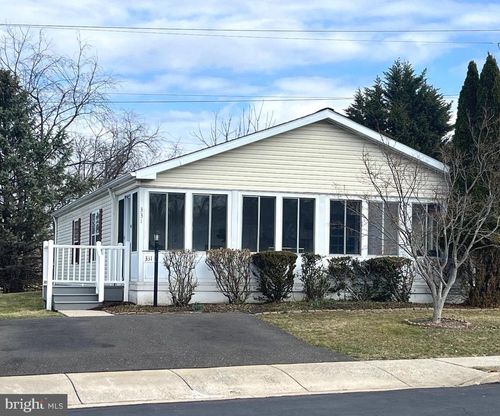 331 Farm Ln, North Wales, PA, 19454-2349 | Card Image