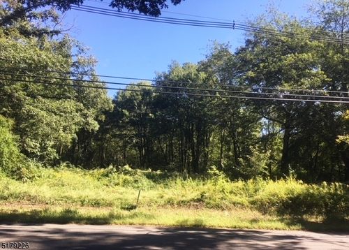 100 School House Rd, Oak Ridge, NJ, 07438-9838 | Card Image