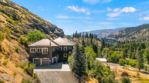 10121 State Route 410, Naches, WA, 98937-9130 | Card Image