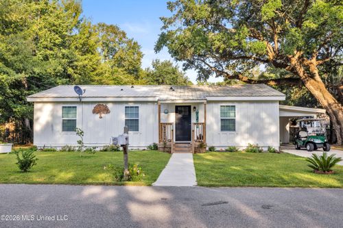 214 Simon Blvd, Ocean Springs, MS, 39564-5025 | Card Image