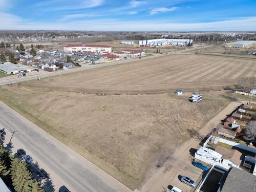 4604 56 Ave, Wetaskiwin, AB, T9A3S5 | Card Image