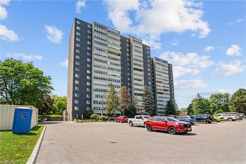 611-225 Harvard Pl, Waterloo, ON, N2J4H4 | Card Image