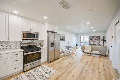 39-247 S 700 E, Salt Lake City, UT, 84102-2170 | Card Image