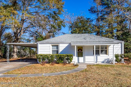 105 Fleetwood St, Havelock, NC, 28532-2015 | Card Image