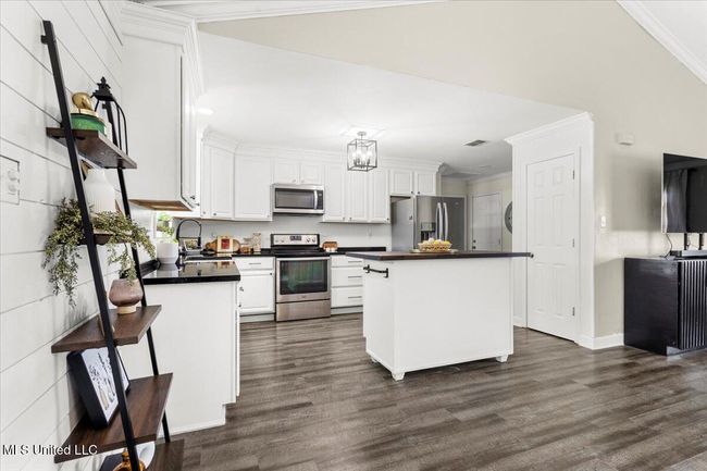 kitchen 2 | Image 7