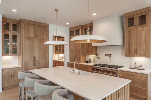 735 Richfield Dr, Nashville, TN, 37205-1231 | Card Image