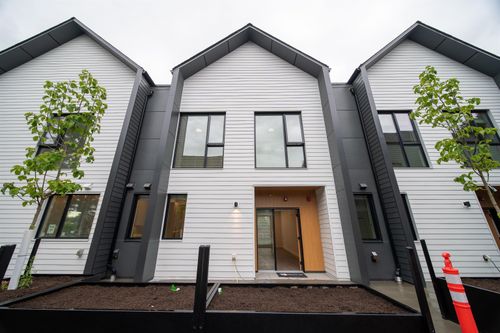 218-8699 Spires Rd, Richmond, BC, V6Y1W4 | Card Image