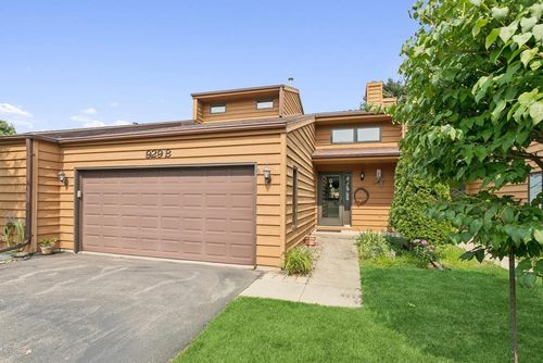 b-929 E Windfield Place, APPLETON, WI, 54911 | Card Image