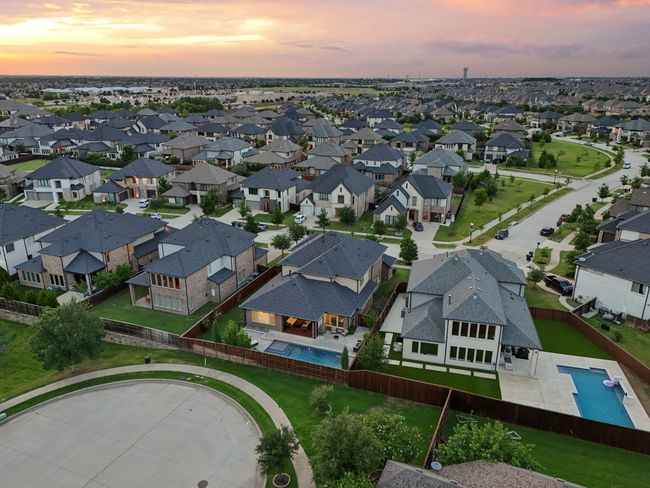 Aerial perspective of suburban area | Image 35