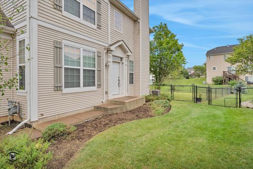 2183 Bluebird Ln, Yorkville, IL, 60560-7105 | Card Image
