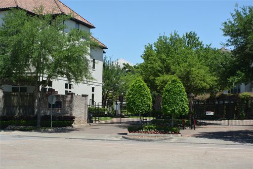 3138 Pemberton Walk, Houston, TX, 77025-3771 | Card Image