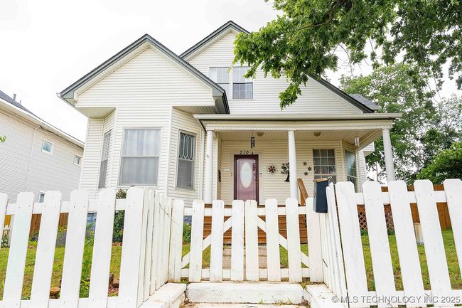 210 Water St, House other with 4 bedrooms, 3 bathrooms and null parking in Sapulpa OK | Image 4