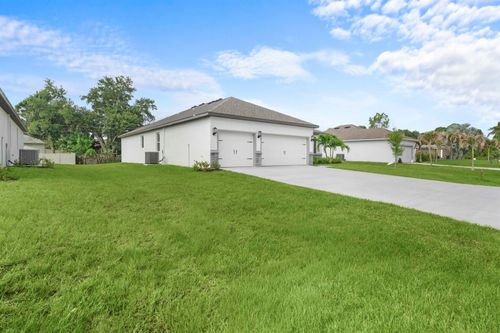 4562 Sw Daemon St, Port St Lucie, FL, 34953-6577 | Card Image