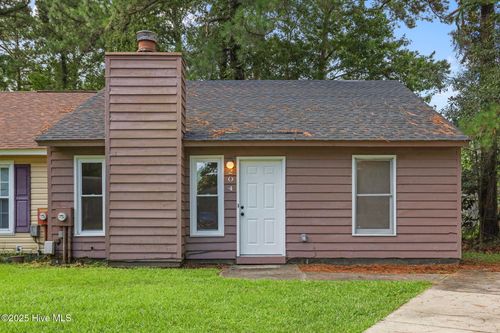 204 Corey Ct, Jacksonville, NC, 28546-7705 | Card Image