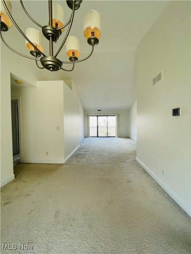 APT-110C - 3800 Rosemont Blvd, Condo with 2 bedrooms, 2 bathrooms and null parking in Fairlawn OH | Image 13