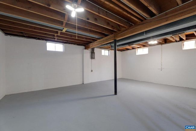 1321 E Main St, House other with 3 bedrooms, 1 bathrooms and null parking in WAYNESBORO VA | Image 24