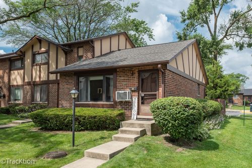1S120 Radford Ln, Villa Park, IL, 60181-3641 | Card Image