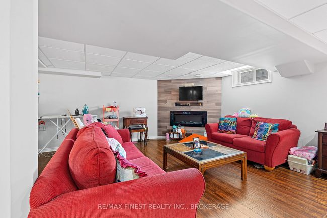86 Kidd Dr, House other with 4 bedrooms, 3 bathrooms and 4 parking in Amherstview ON | Image 31