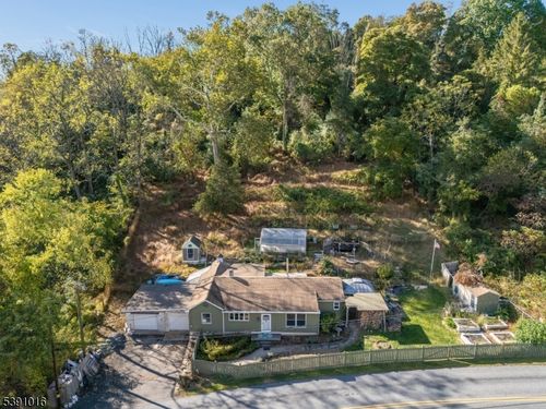 418 Church Rd, Milford, NJ, 08848-1868 | Card Image