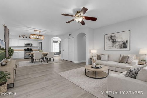4662 E Cherry Hills Dr, Chandler, AZ, 85249-7041 | Card Image
