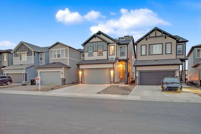 28 Cornerbrook Rd Ne, House other with 5 bedrooms, 3 bathrooms and 4 parking in Calgary AB | Image 2