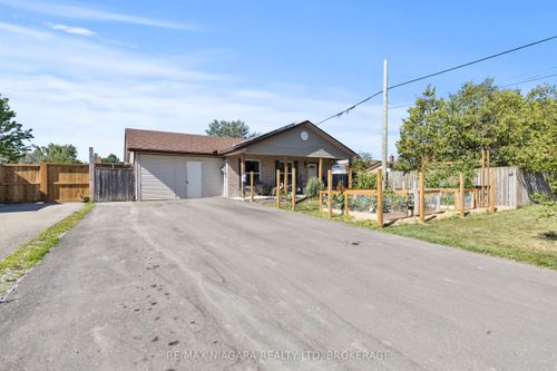 196 Martin St, Welland, ON, L3C7L5 | Card Image