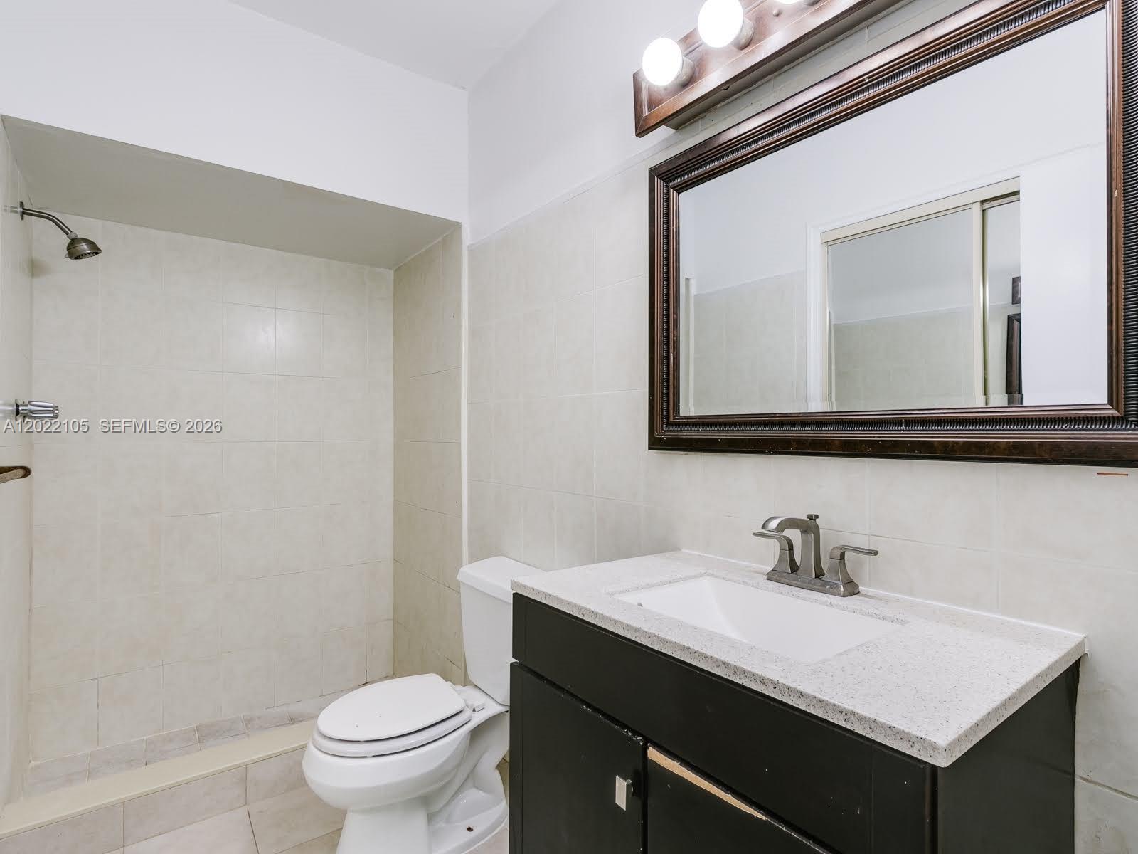 Residential in North Miami Beach 5
