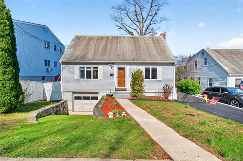 43 N French Ave, Elmsford, NY, 10523-3205 | Card Image