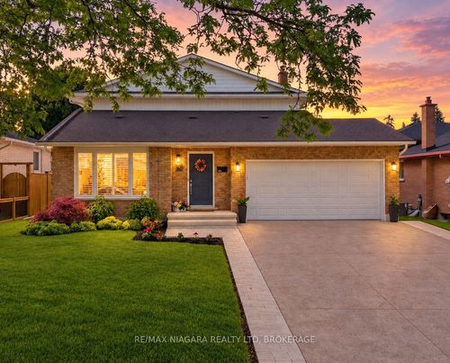 30 Orlando Dr, St Catharines, ON, L2N6X4 | Card Image