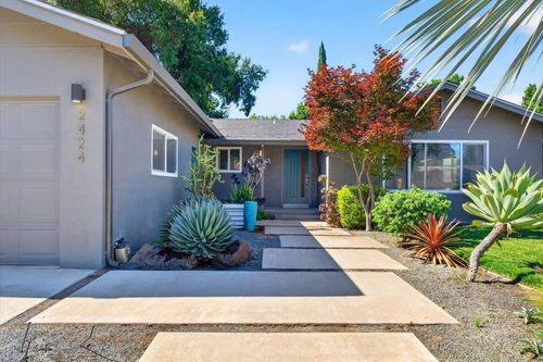 2424 Killarney Way, Modesto, CA, 95355 | Card Image