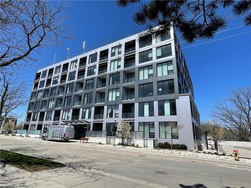 224-690 King St E, Kitchener, ON, N2H | Card Image